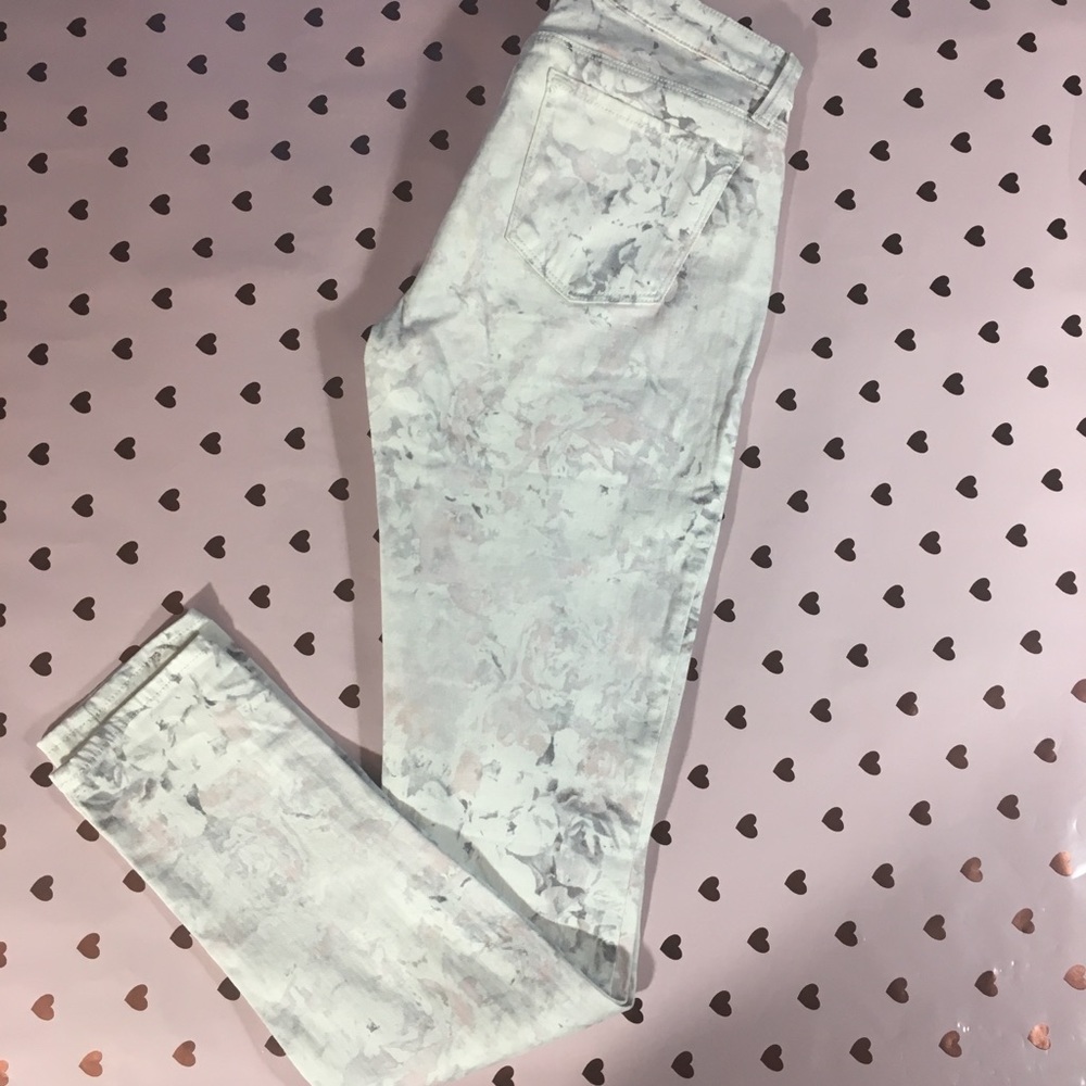 Jeans - Picture 2 of 7